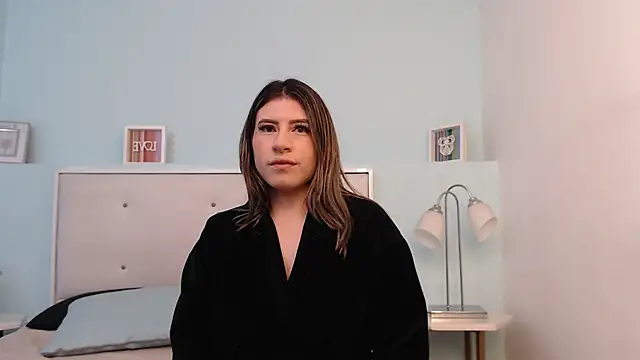 SusanWilliams  online show from March 5, 11:28 am