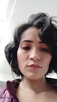 chloehanna online show from October 22, 7:30 pm