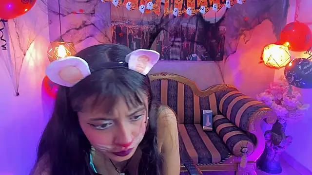 Noa clk online show from October 31, 5:09 am