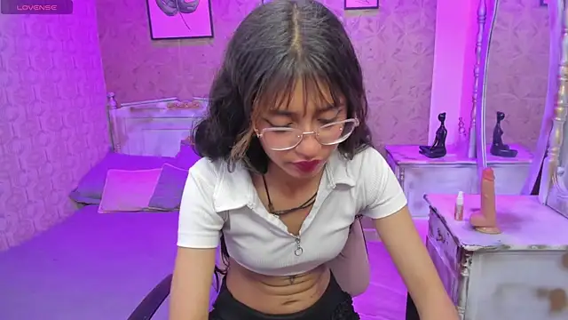 Noa clk online show from November 22, 4:26 am