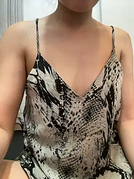 Emily-y online show from June 29, 10:48 am
