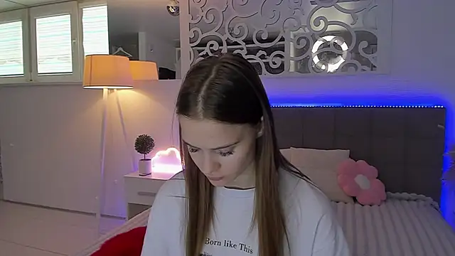 LuisaClover online show from July 26, 12:46 pm