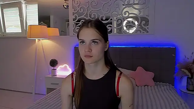LuisaClover online show from July 28, 12:23 pm