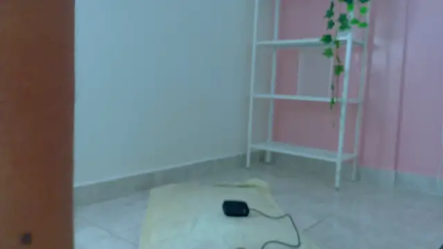 SeleneGibson   online show from June 4, 7:29 pm