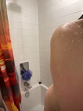 elliepixie online show from June 29, 2:29 am