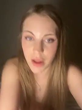 elliepixie online show from March 19, 3:11 am