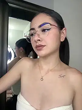 IslaCole online show from February 12, 10:22 pm