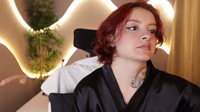 lexirouge   online show from March 17, 3:43 am