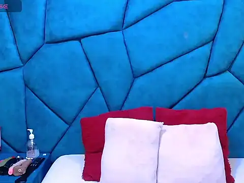 JulietaDiamond online show from April 29, 2:59 am