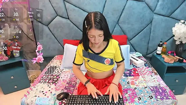 JulietaDiamond online show from July 4, 4:08 am