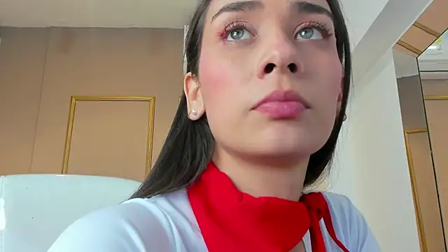 NahimiThompson online show from November 12, 7:45 pm