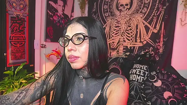 Dalia Vorhees online show from June 10, 1:49 am