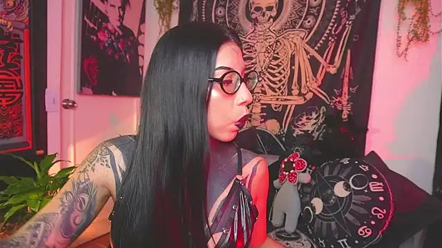 Dalia Vorhees online show from June 16, 3:29 am