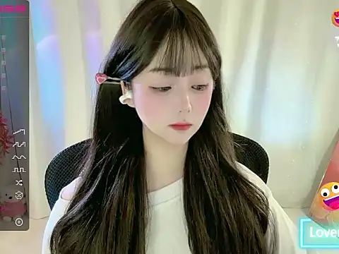 Clover zizi online show from October 29, 9:13 am