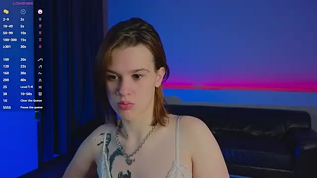 LoraPuffs online show from July 20, 4:20 pm