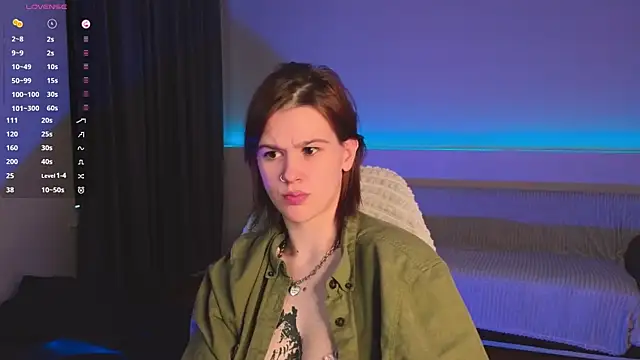 LoraPuffs online show from June 23, 4:38 pm