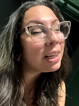 ThatGirlVia online show from November 2, 9:02 am