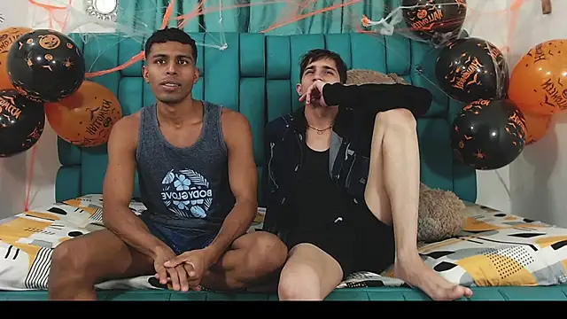 Hot Boys Latinos X online show from October 29, 12:26 am