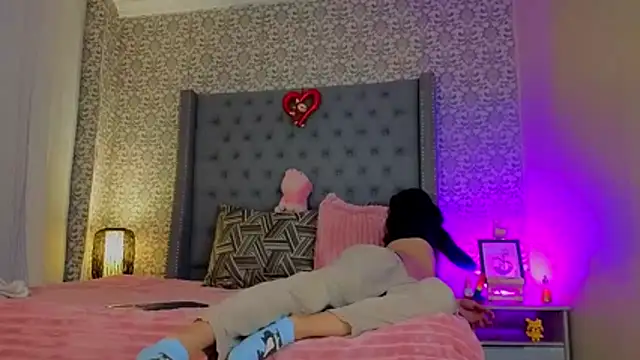 Indi rave online show from February 25, 2:59 pm