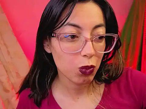 zylla storn online show from December 19, 8:50 am