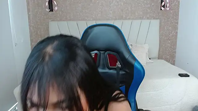 AliceSmity  online show from November 8, 6:13 pm