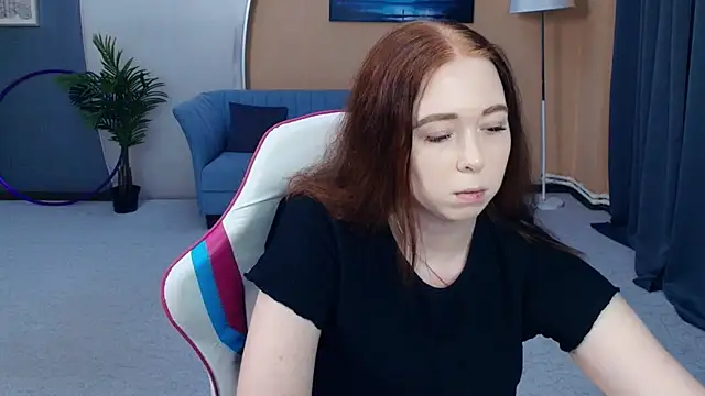 AddieOsler online show from June 30, 7:46 pm