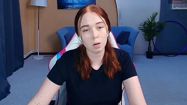 AddieOsler online show from June 12, 3:03 am