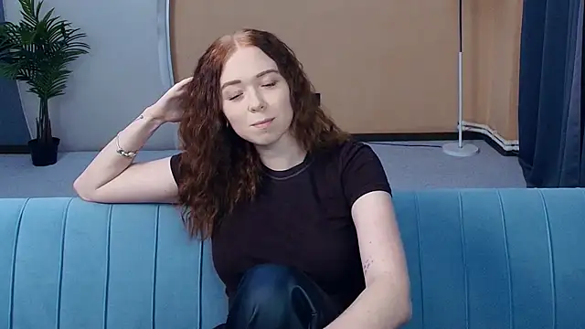 AddieOsler online show from July 18, 8:22 pm