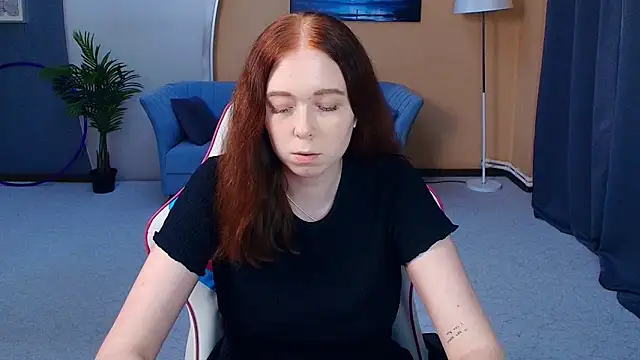 AddieOsler online show from June 11, 12:32 am
