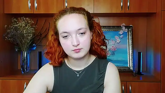 MissAriaa online show from May 4, 10:30 am