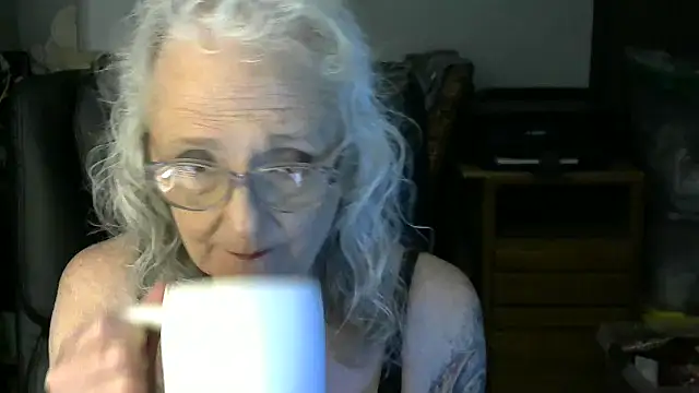 JoleneDelacroix online show from November 30, 2:05 am