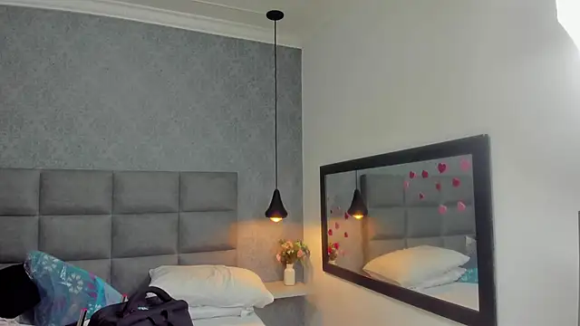 Luna Bella3 online show from February 23, 12:15 pm