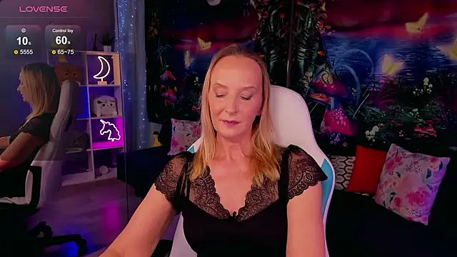 ScarlettPalmer online show from February 6, 10:40 am