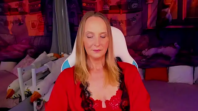 ScarlettPalmer online show from July 19, 11:01 am