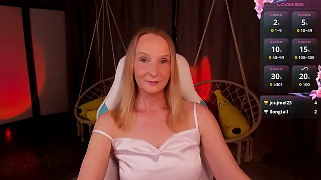 ScarlettPalmer online show from June 26, 11:33 am