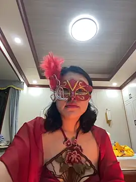 Qt889999 online show from November 6, 1:39 pm