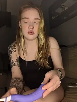 mattiethebaddieee online show from May 2, 5:22 am