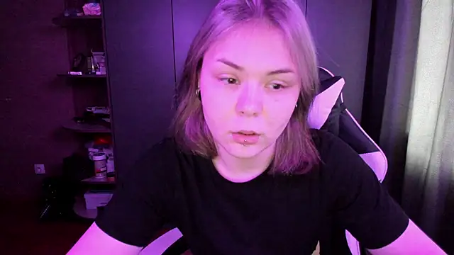 sophia lix online show from November 16, 4:36 am