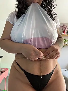 SugarTroubl33 online show from October 31, 1:59 pm