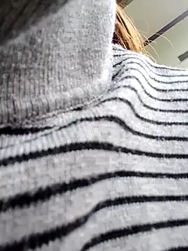 bella-la online show from March 16, 4:59 am