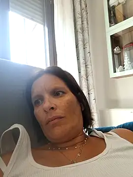 Piediniecollant online show from July 14, 2:11 pm