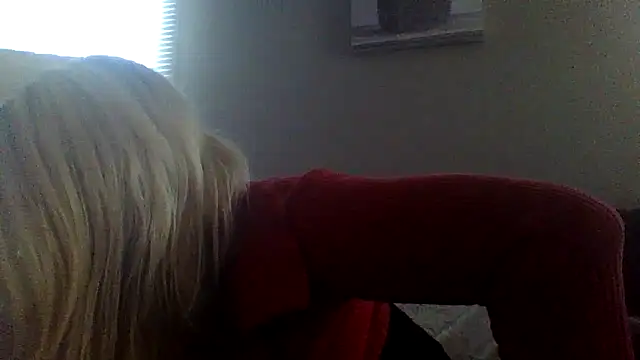 SilverSeductress online show from May 4, 12:42 pm