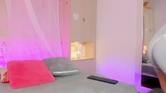 GabyMason  online show from November 20, 12:06 pm