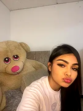 little emiily  online show from October 28, 7:52 pm