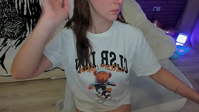 GlowMimi online show from June 29, 4:28 pm