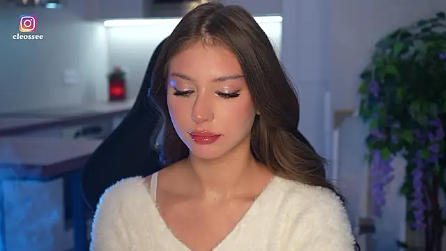 Cleose online show from February 19, 7:08 am