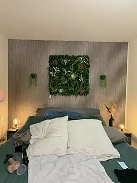 MysteryGirl   online show from February 26, 8:13 am