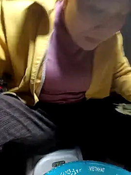 yoyo-mi online show from February 2, 2:32 am