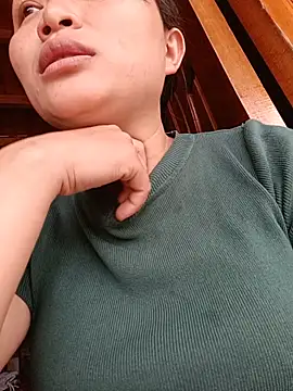 yoyo-mi online show from June 25, 3:06 am