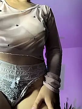 Sara-215 online show from December 4, 12:24 am